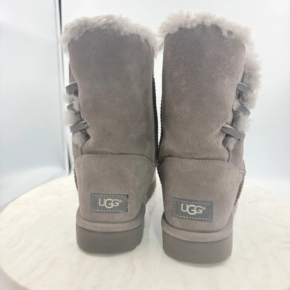 UGG gita shearling