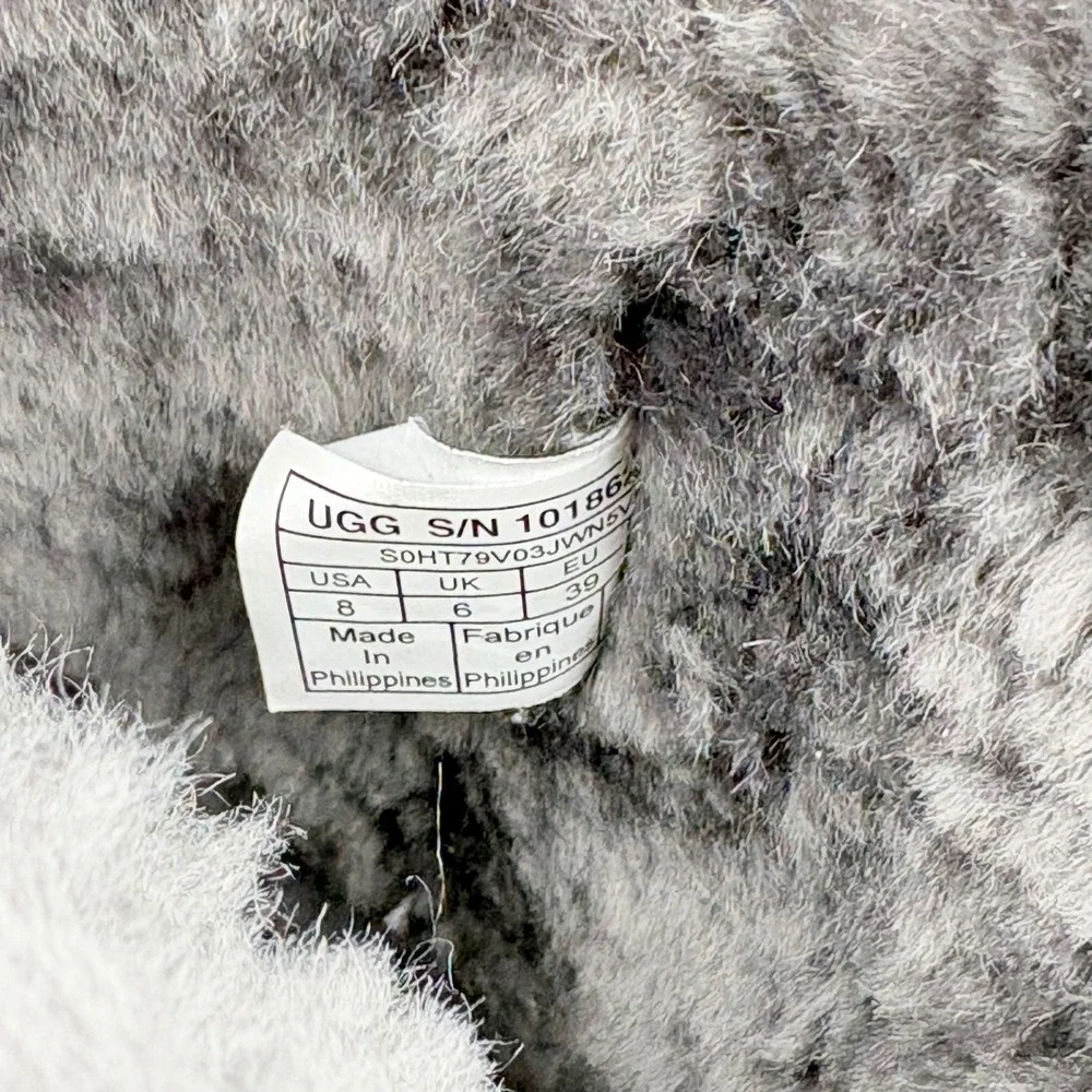 UGG gita shearling