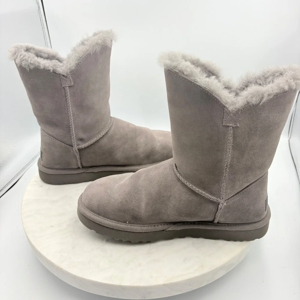UGG gita shearling