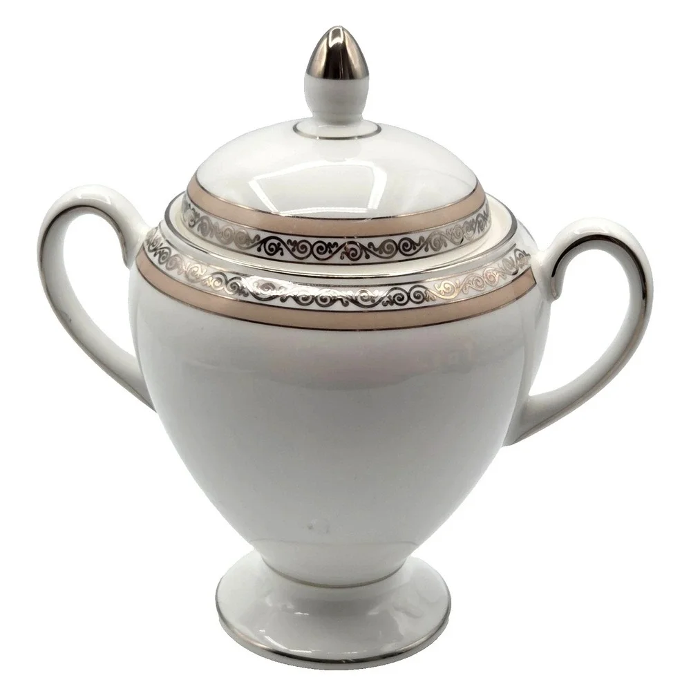 Wedgwood Verona White‎ Bone China Globe Shape Sugar Bowl with Lid ENGLAND