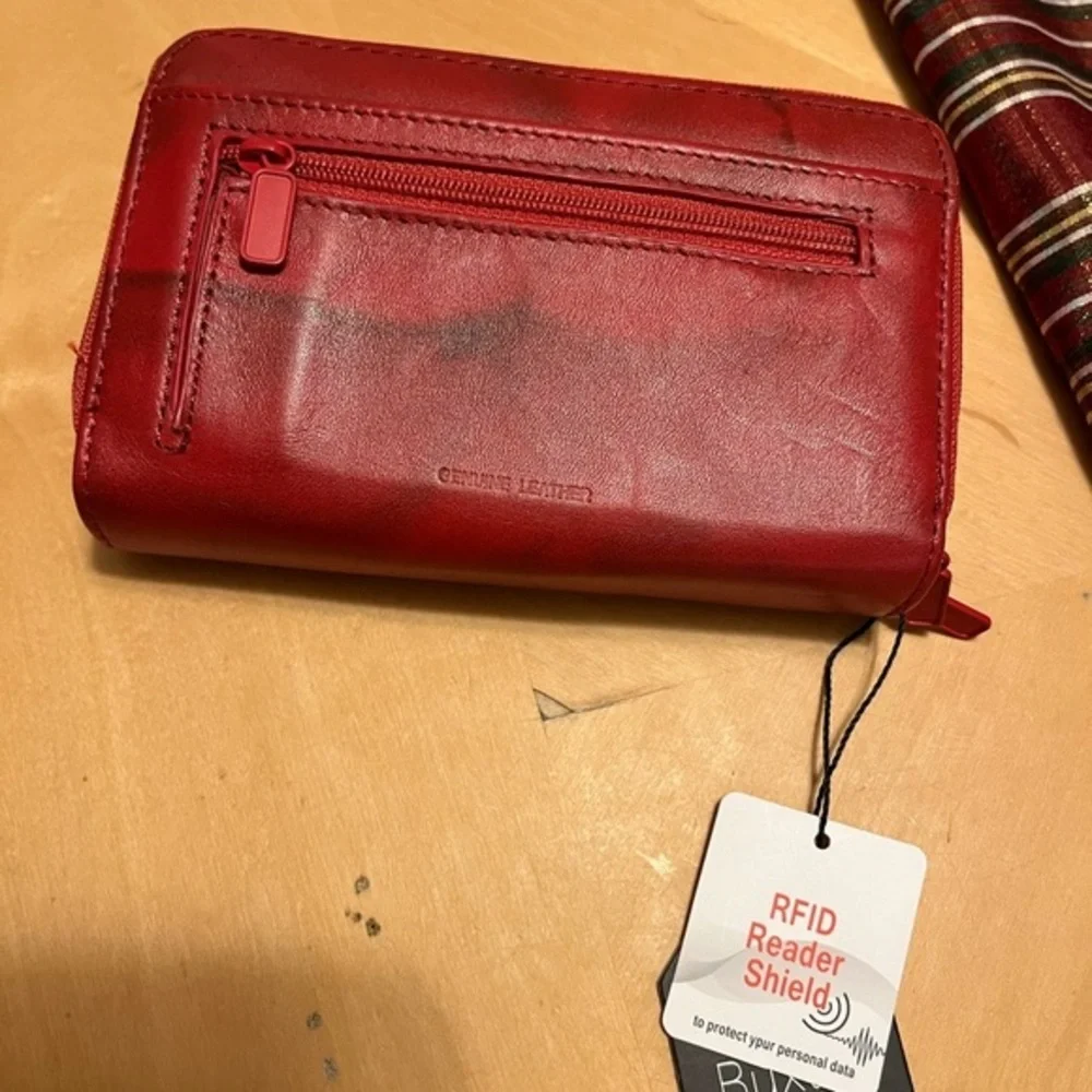 Buxton elegant red