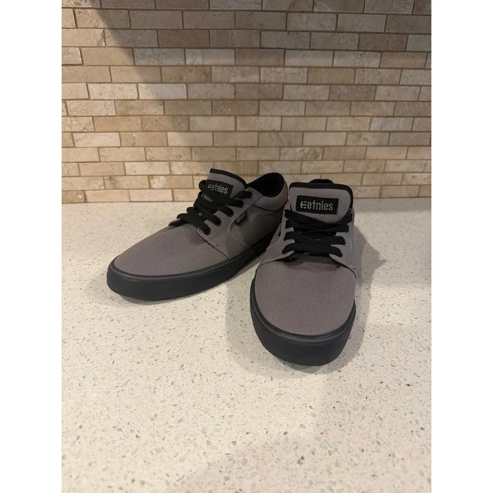 Etnies Skate Shoes Gray Black Men's Size 9‎ Skateboard Sneakers