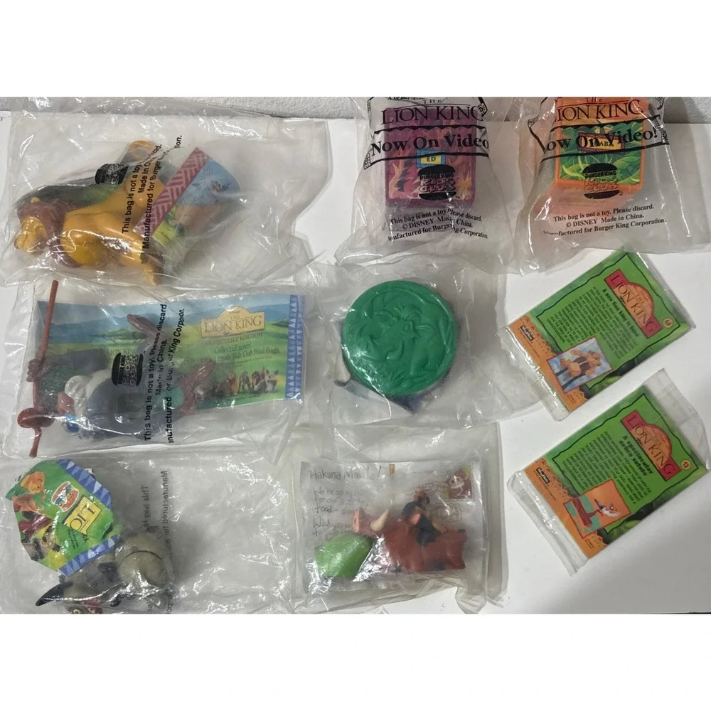 Disney The Lion King Burger King 1990s Figures Trading Cards Box Puppets LOT 9pc
