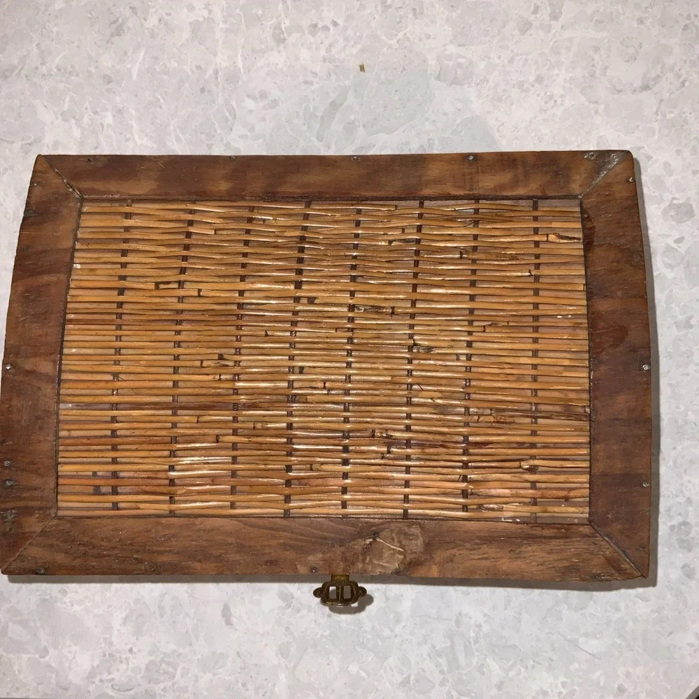 Accent this vintage