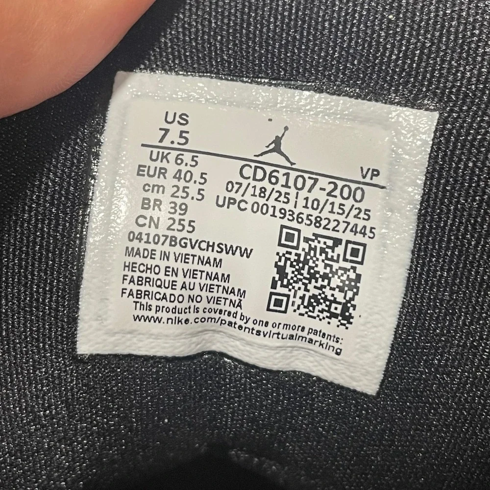 Jordan mars 270