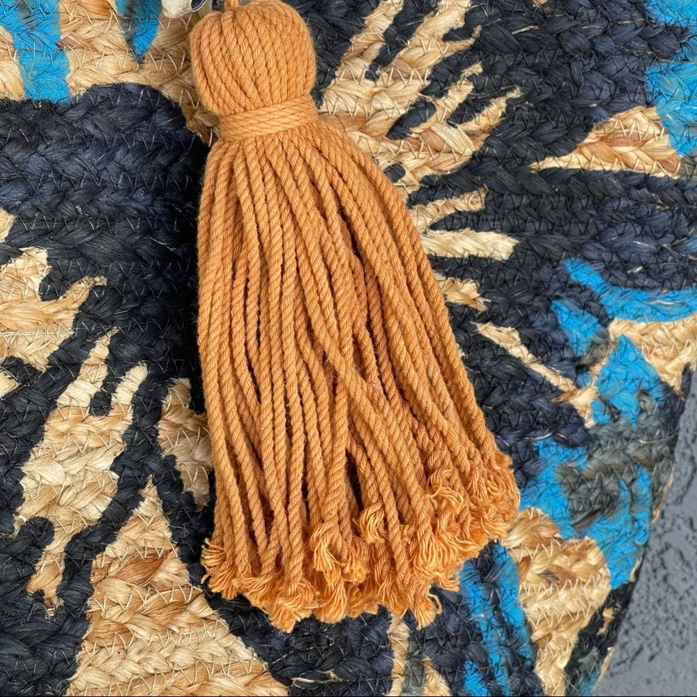Antika Kraft stylish woven