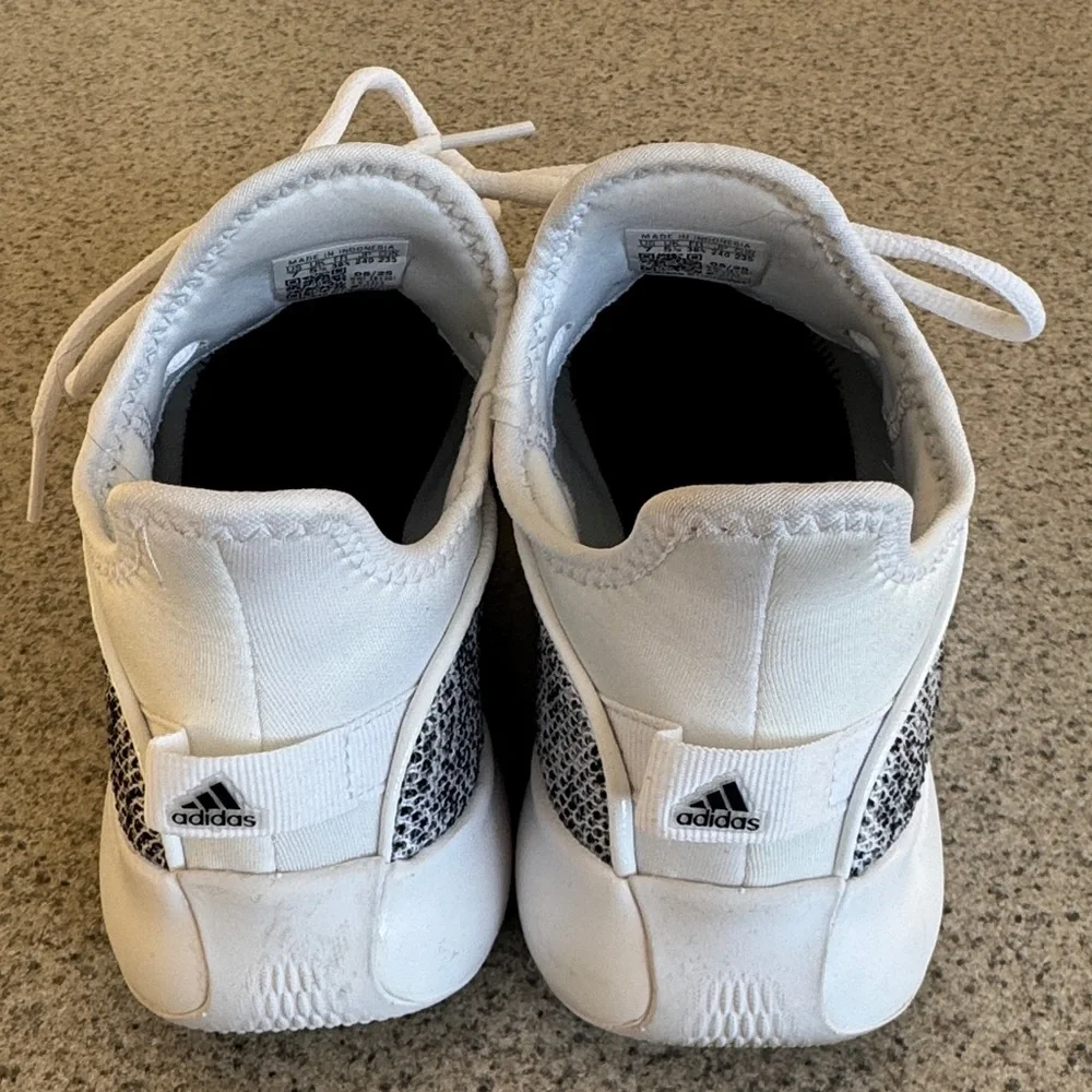 adidas comfortable cushioned