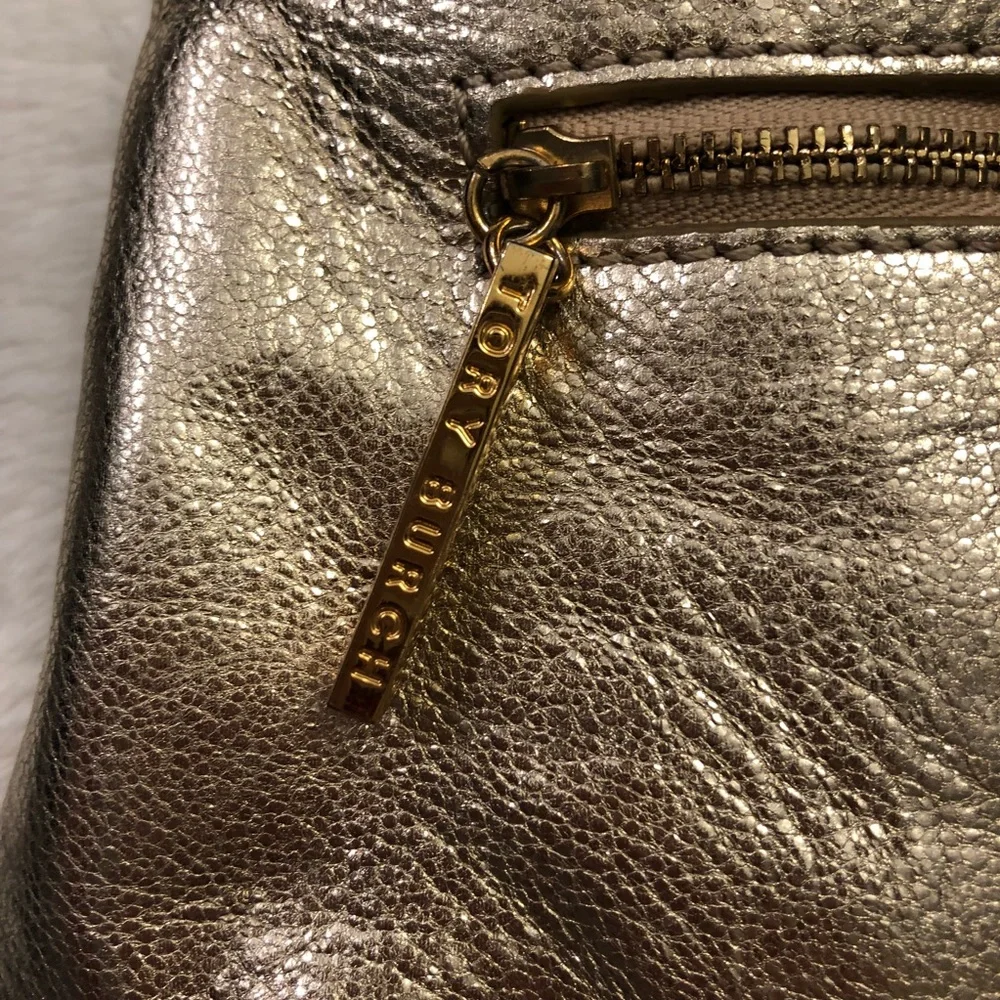 Tory Burch reposhing this