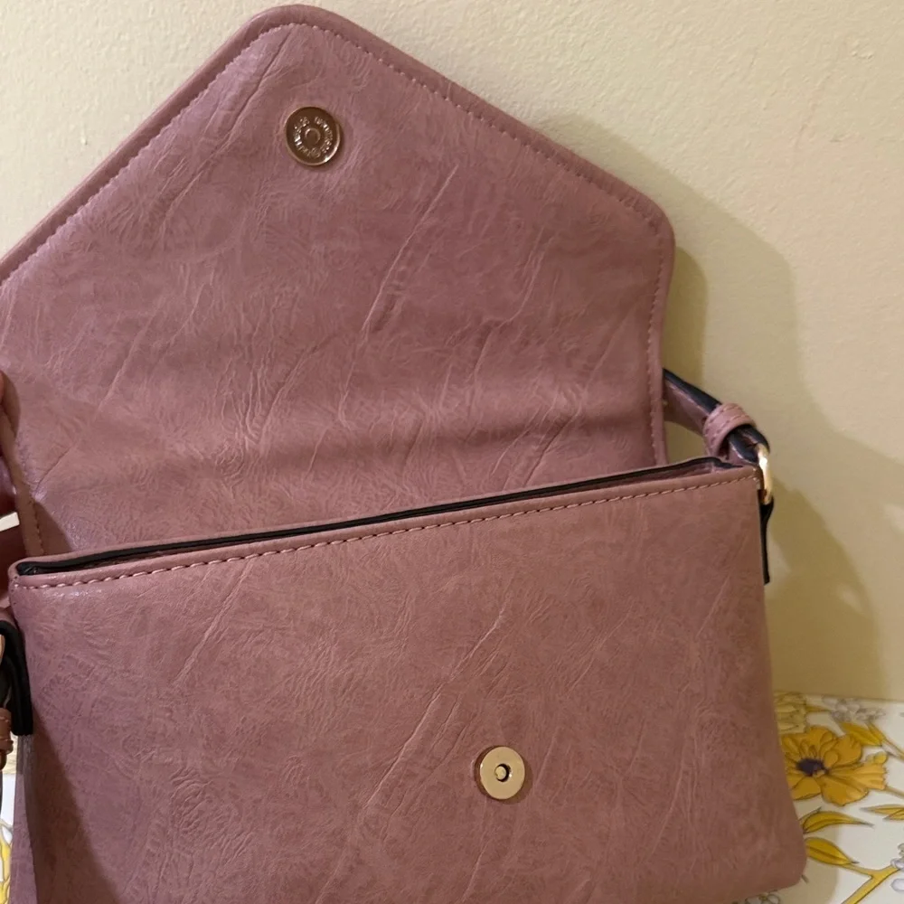 Source Unknown chic mauve