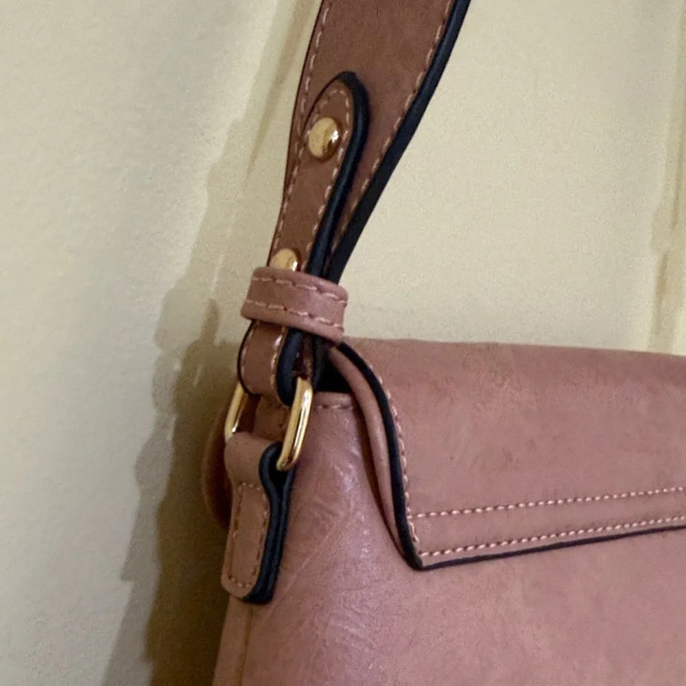 Source Unknown chic mauve