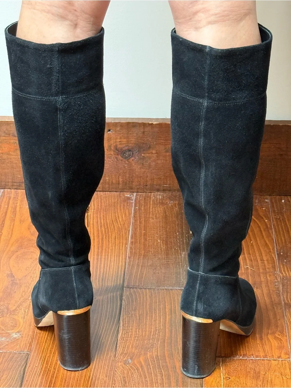 Michael Kors chic knee
