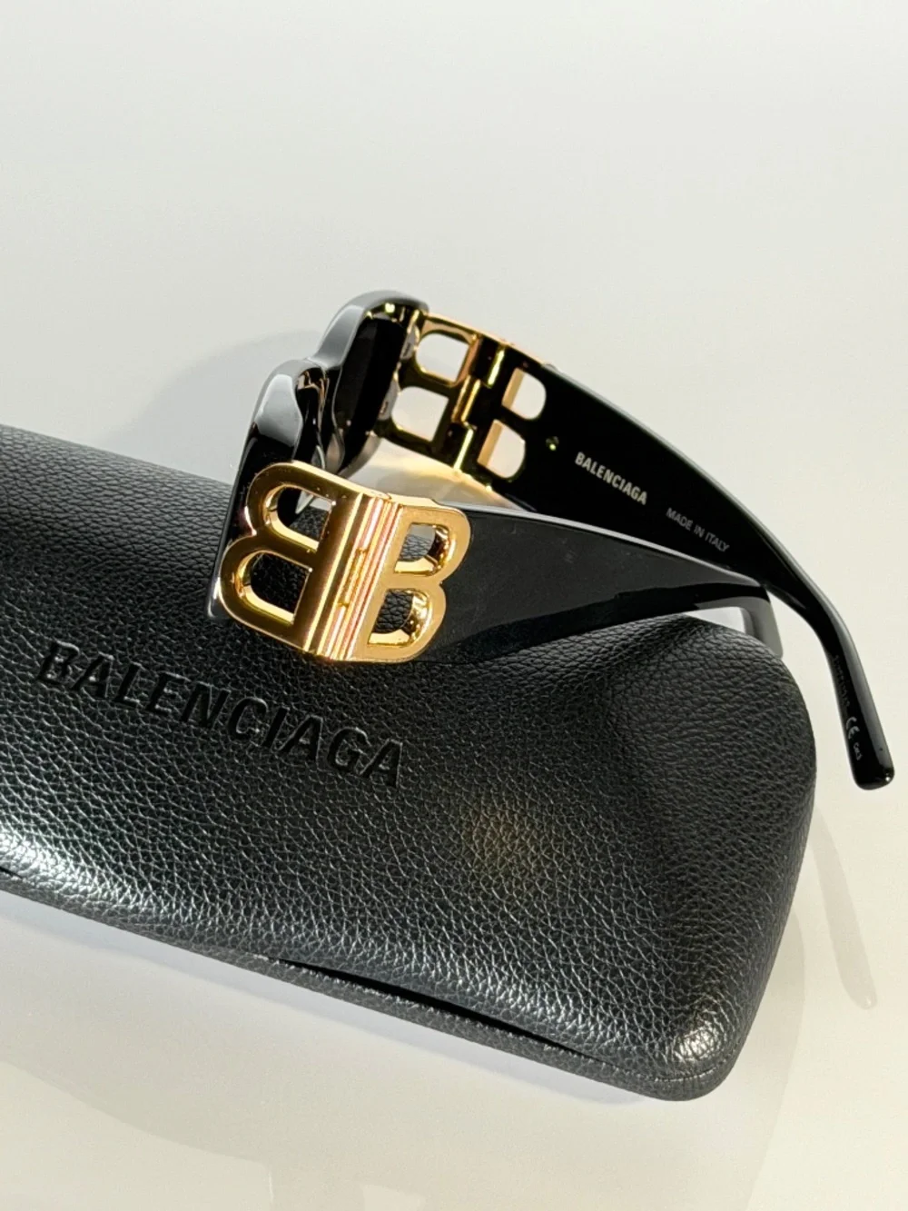 Balenciaga iconic dynasty