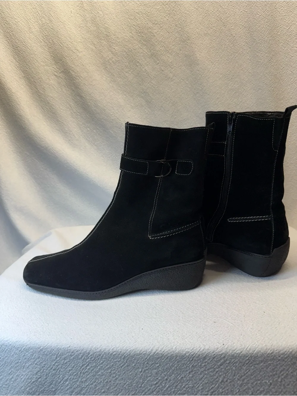 Gabor sleek black
