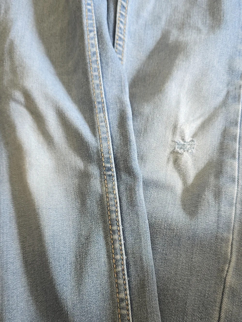 Levis four pairs