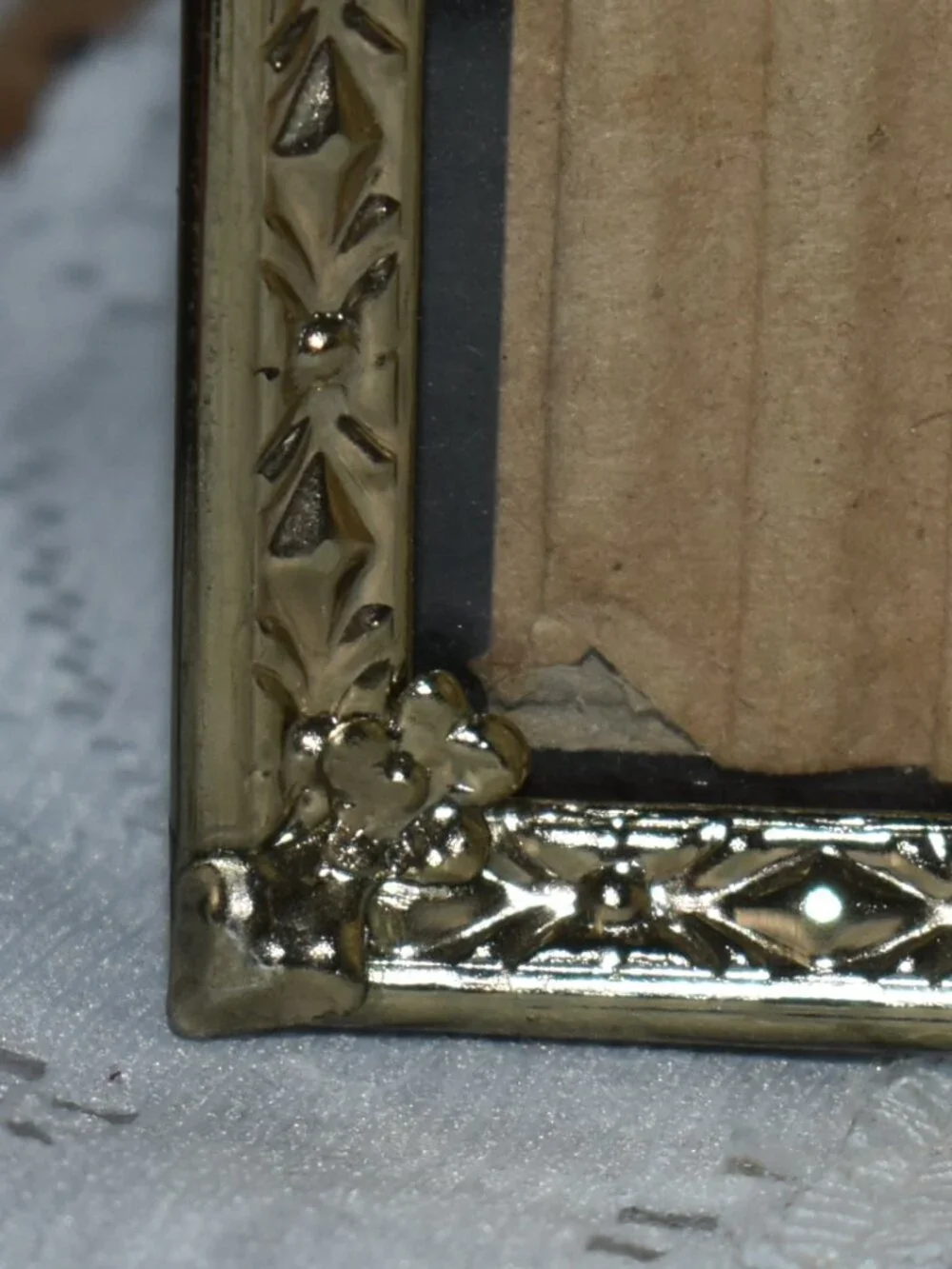 N/A vintage hinged