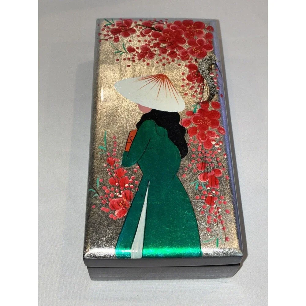 Vintage Vietnamese Sơn Mài Lacquer Jewelry Box Silver Leaf Ao Dai Woman Art