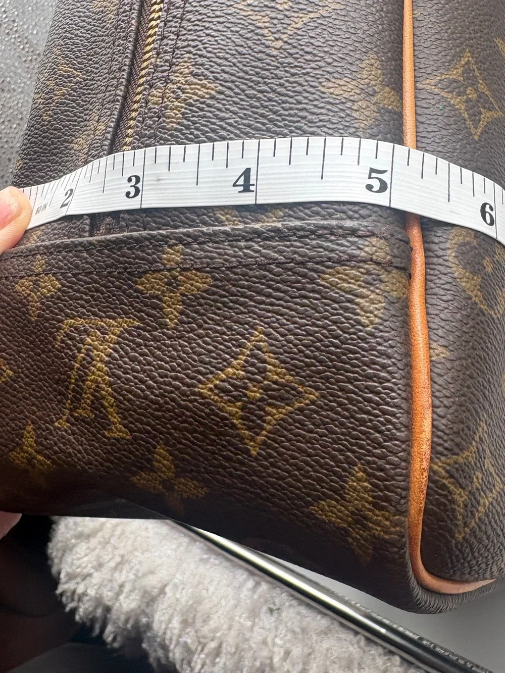 Louis Vuitton authentic louis