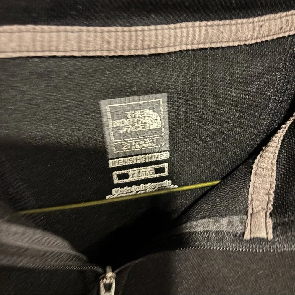 The North Face Black Quarter-Zip Pullover