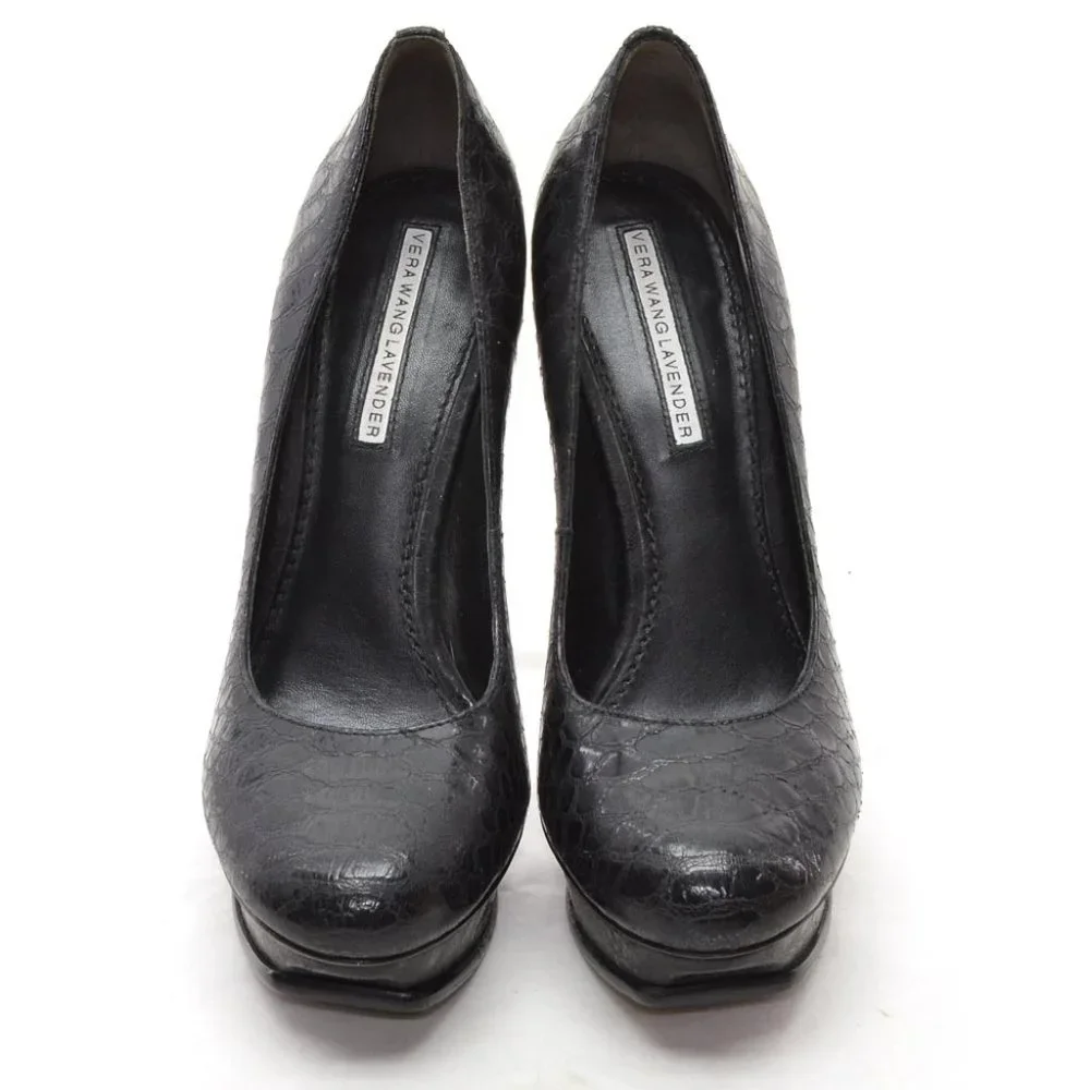 Vera Wang Lavender Label actual item