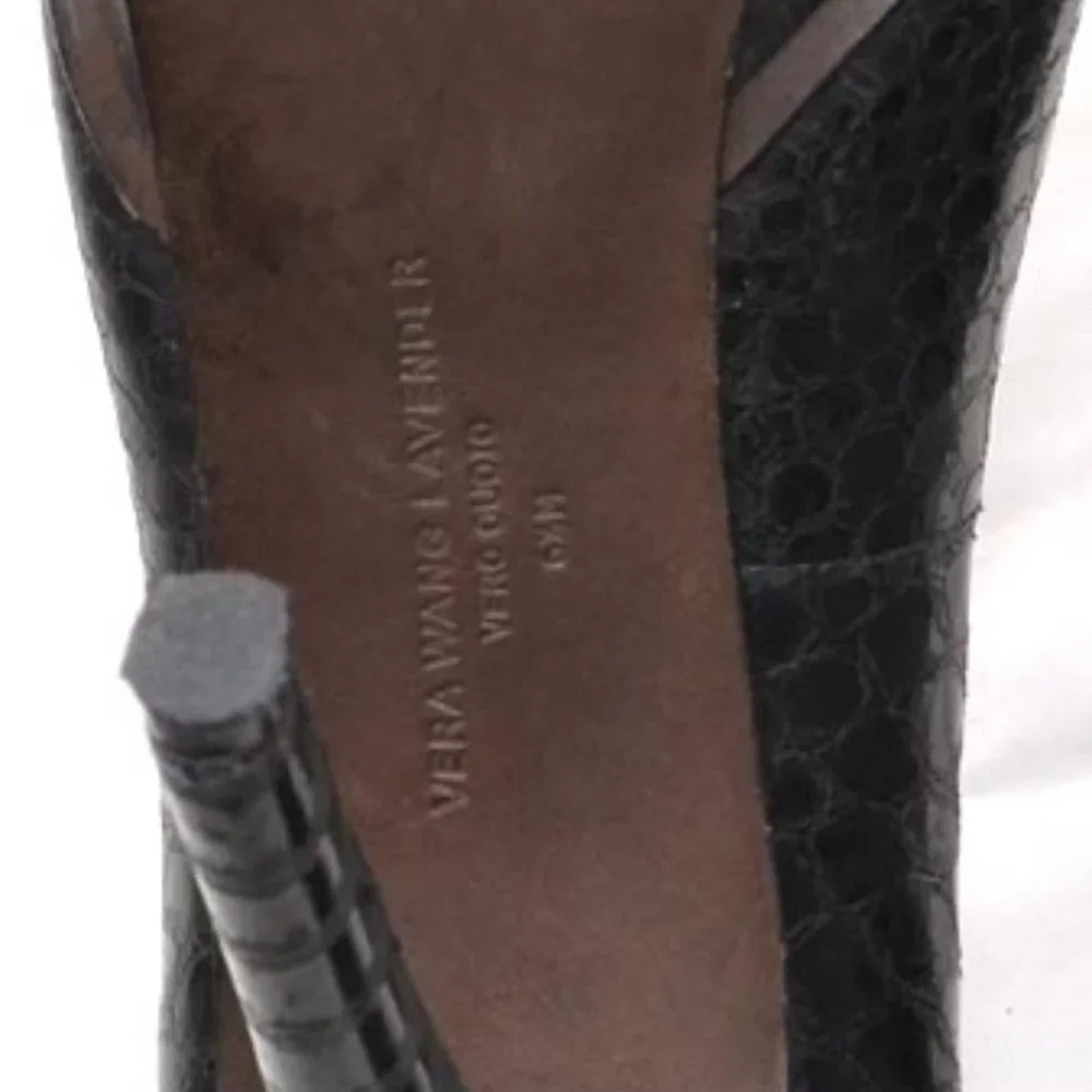 Vera Wang Lavender Label actual item