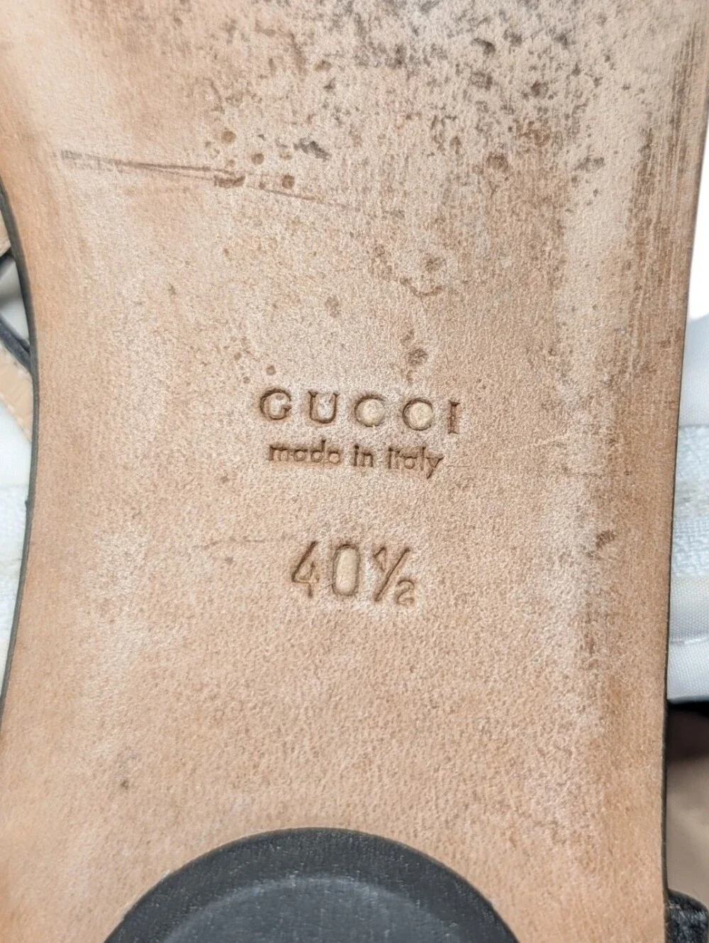 Gucci elegant strap