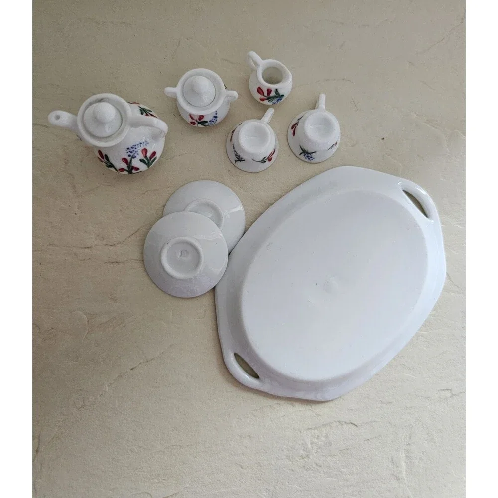 Unbranded vintage miniature