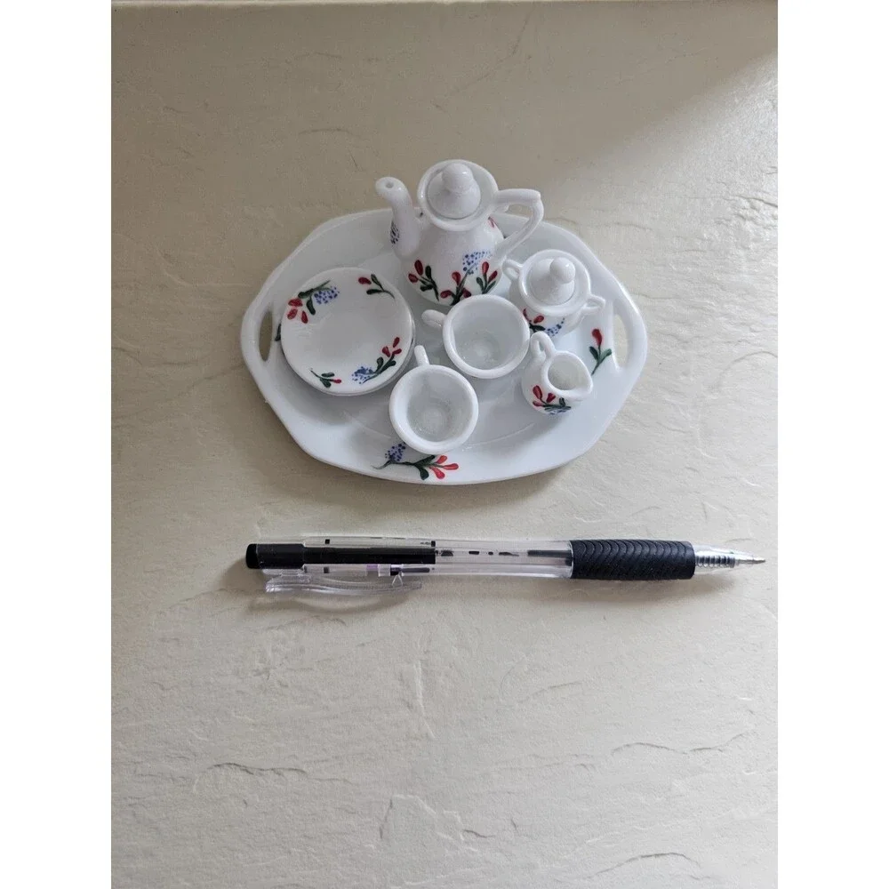Unbranded vintage miniature