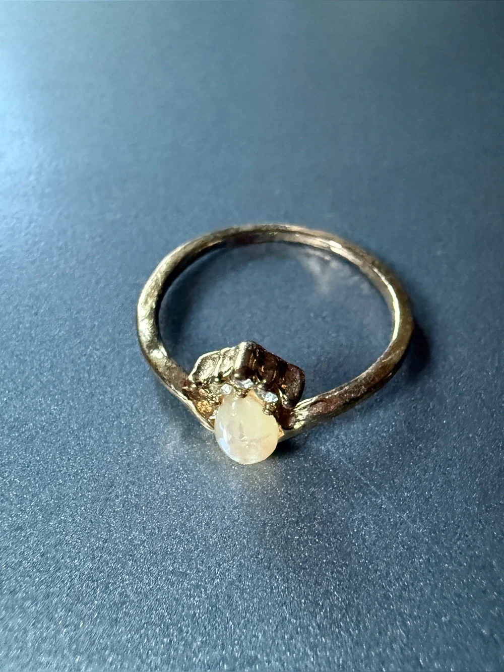 N/A stunning gold