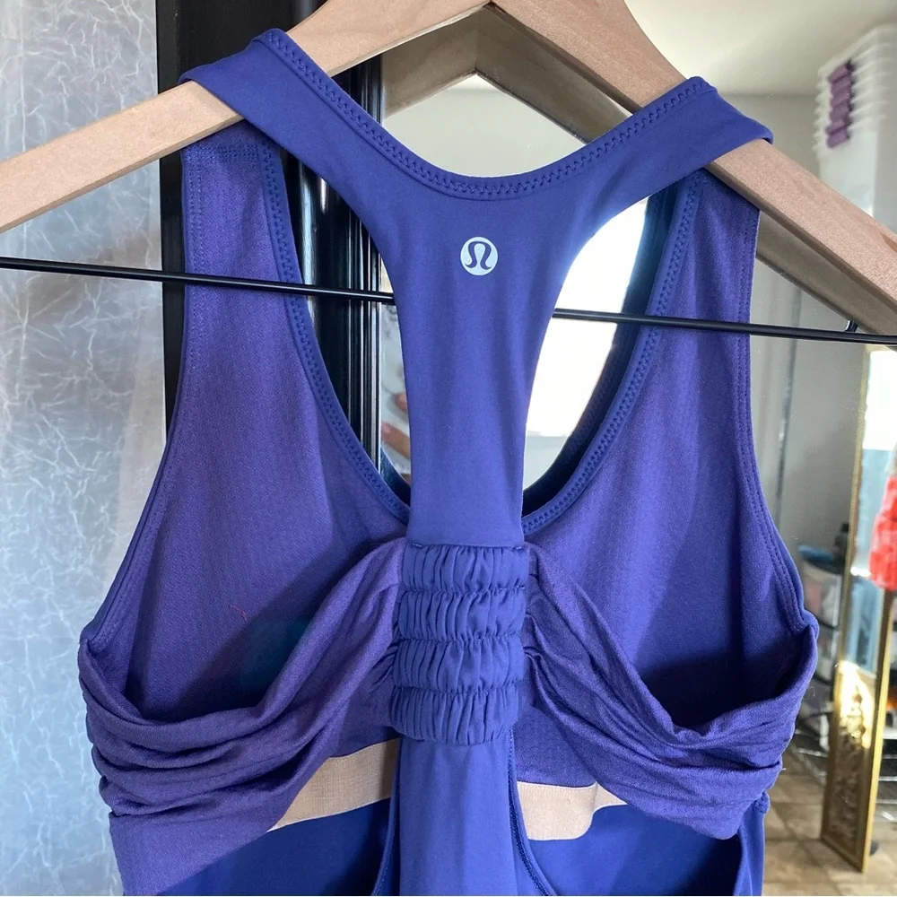 lululemon athletica no stains