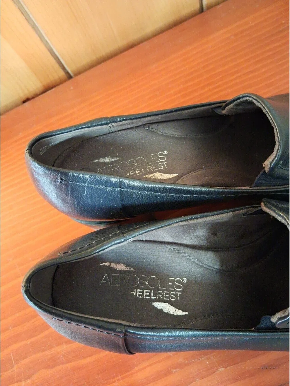 Aerosoles Heartthrob Women's Navy Leather Loafers Slip on Comfort Size 7M Flaw