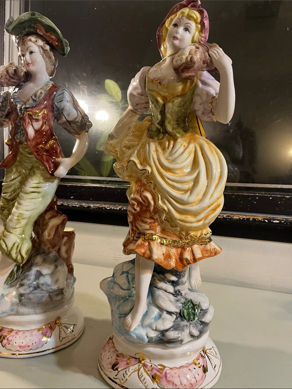 Capodimonte elegant porcelain