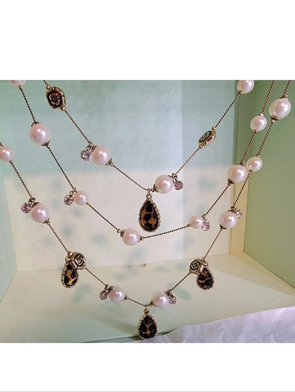 Betsey Johnson elegant layered
