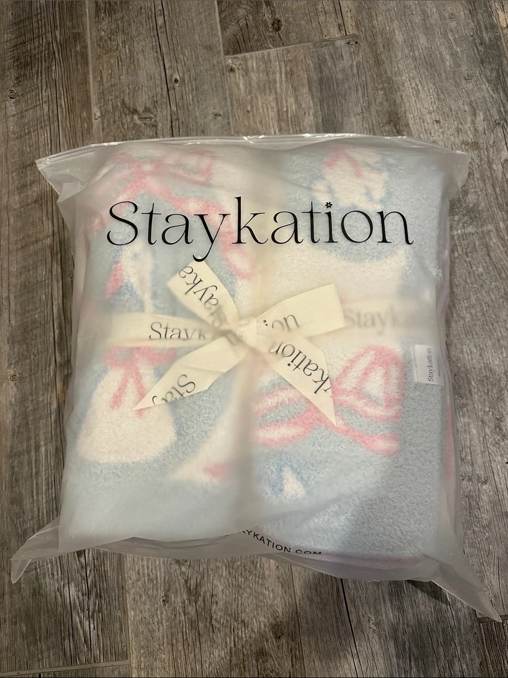 Staykation bunny goose