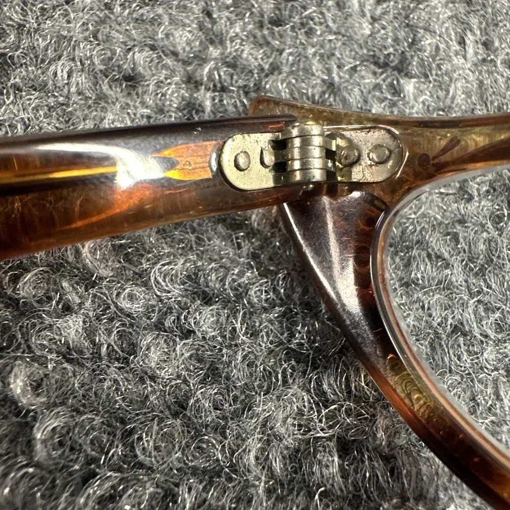Agnes & Dora frames only