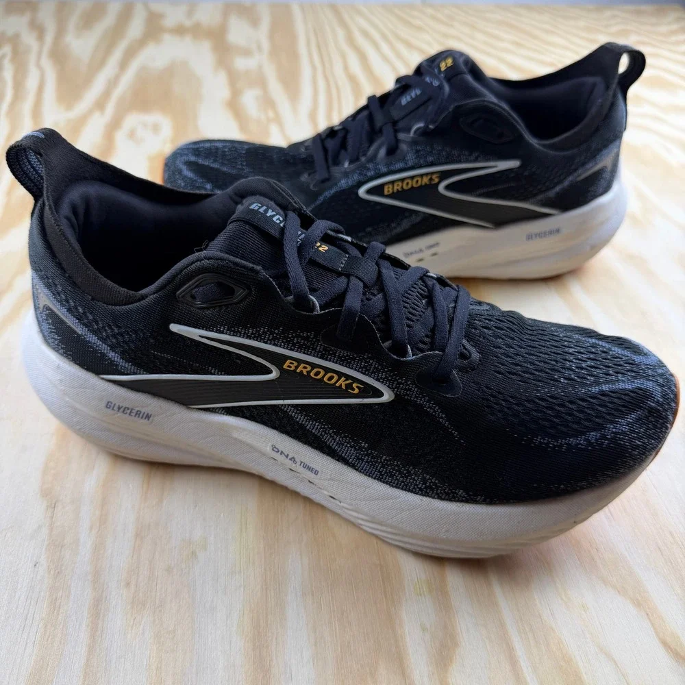 Brooks Glycerin 22 Mens Running Shoes Black White Orange 1104452E013 Wide 2E 8.5
