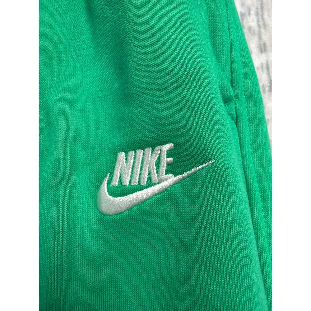 Nike sportswear kids
