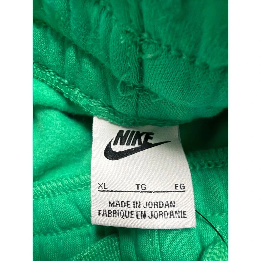 Nike sportswear kids
