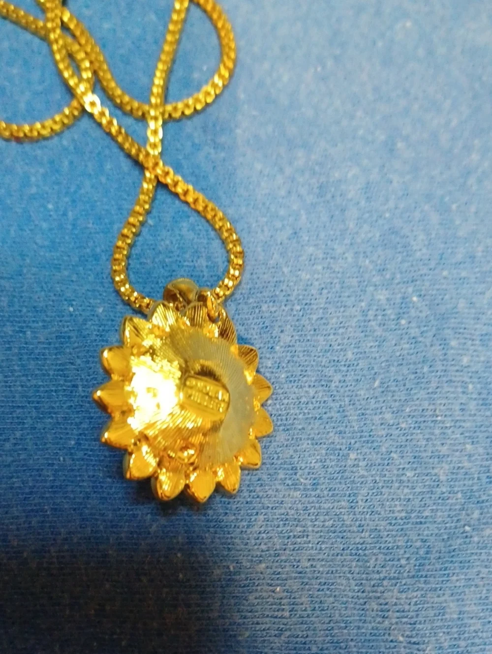 Nolan Miller beautiful gold