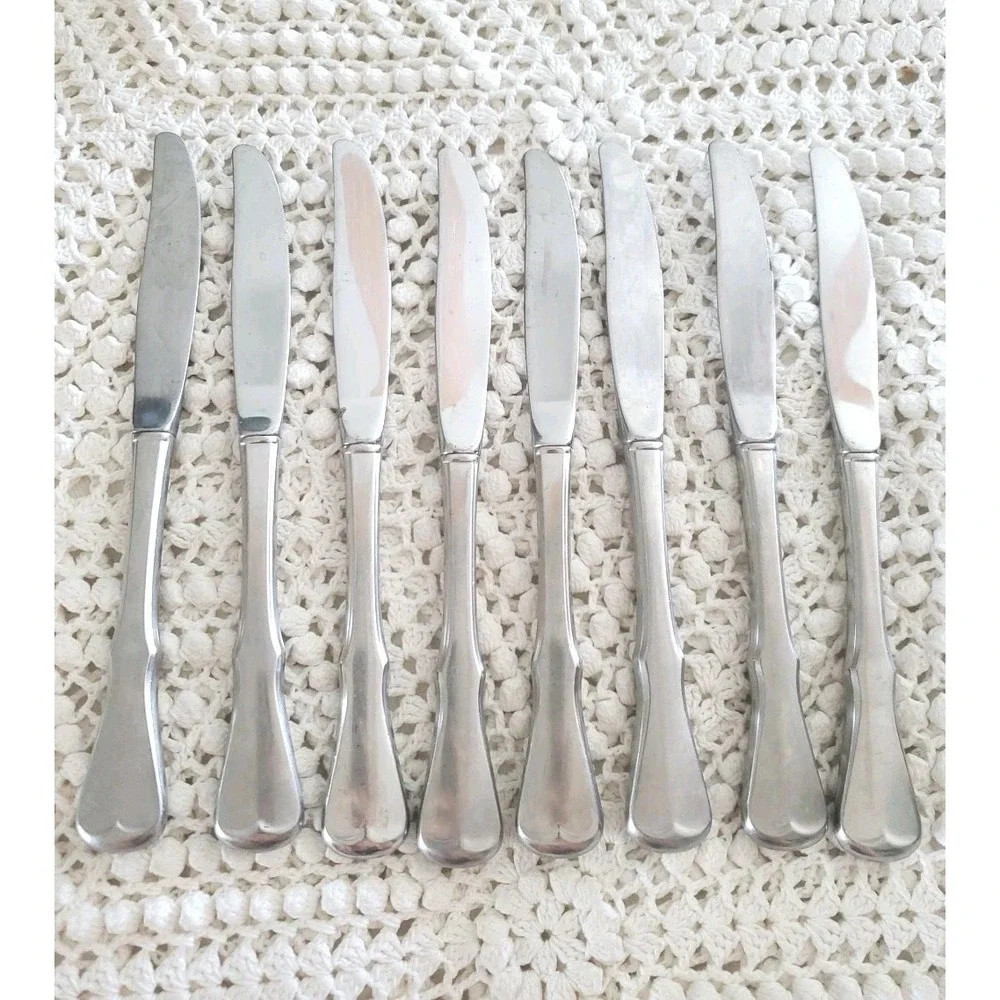 Oneida PATRICK HENRY Set of 8 Dinner Knives 8.5