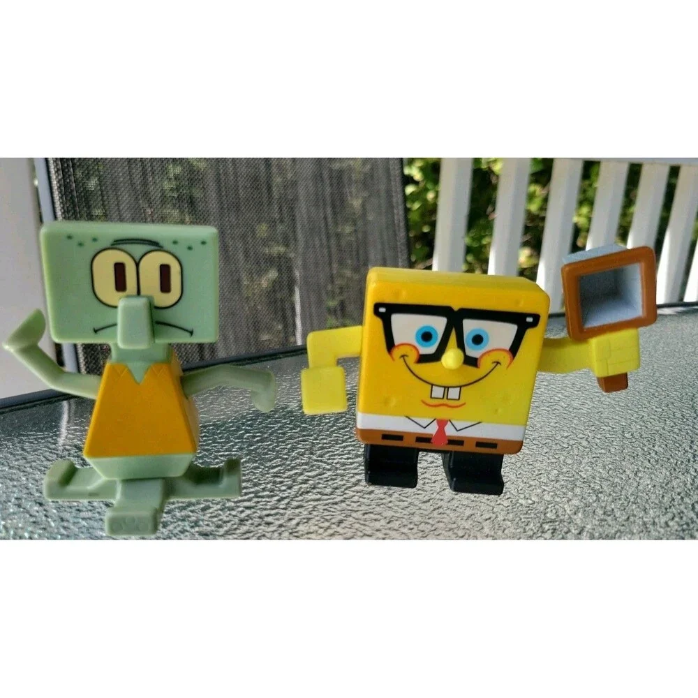 2009 SpongeBob Truth Or Square Burger King Squidward Sandy Patrick Toy 2 Figures