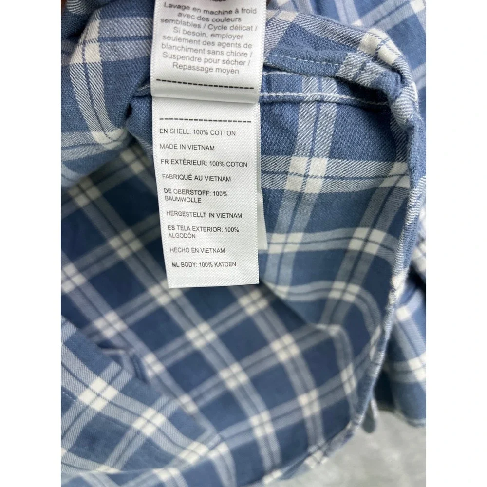 UNTUCKit experience effortless