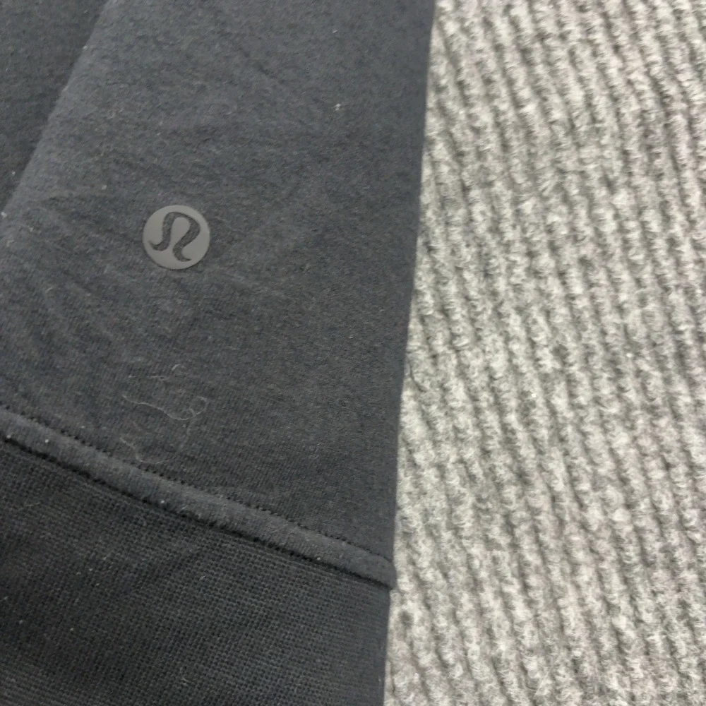lululemon athletica measurements pit