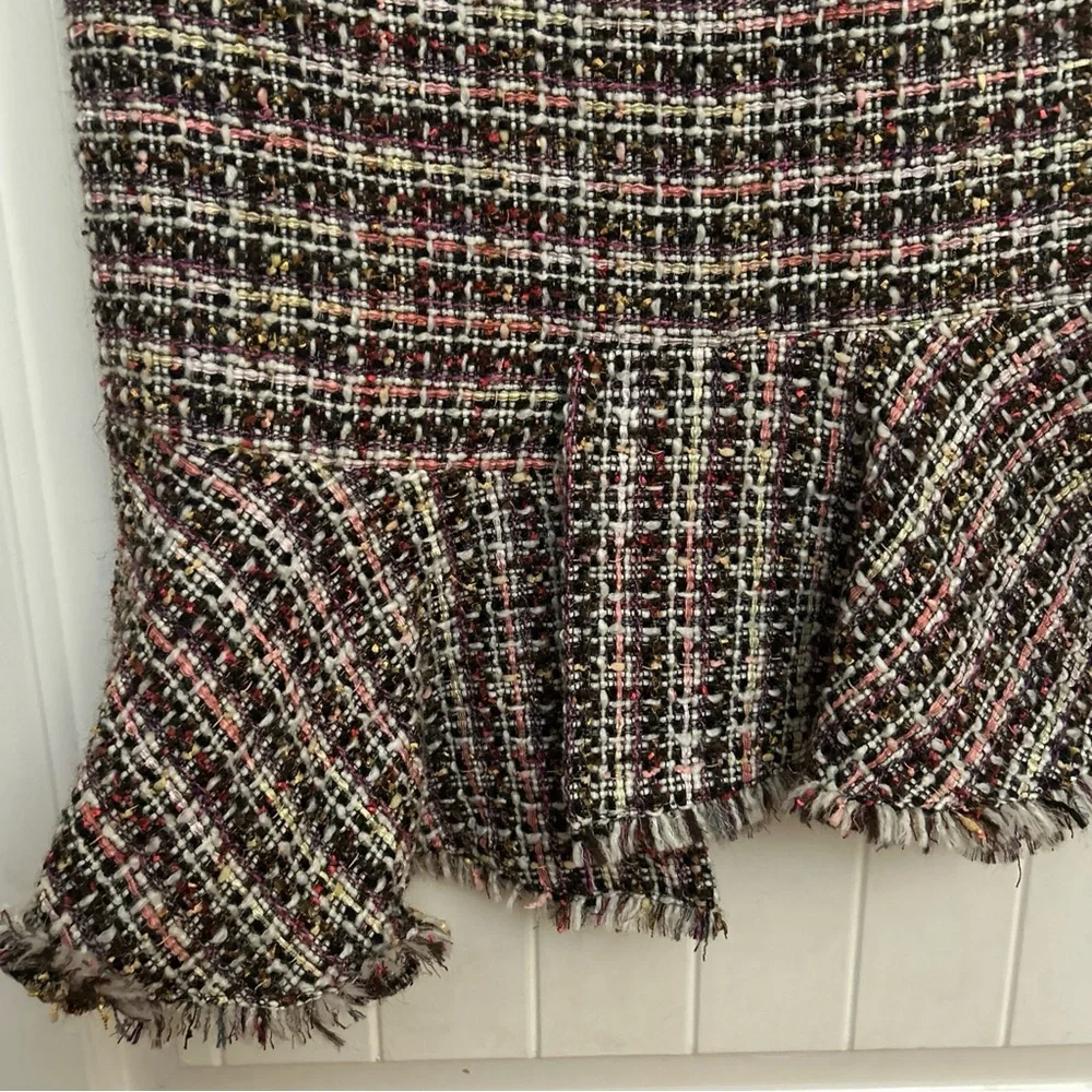Halogen skirt flares