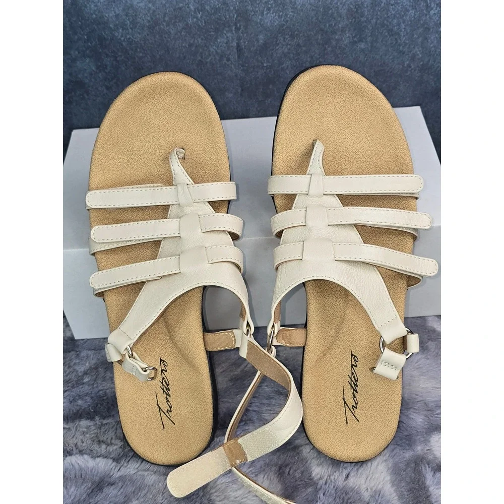 Trotters strappy leather