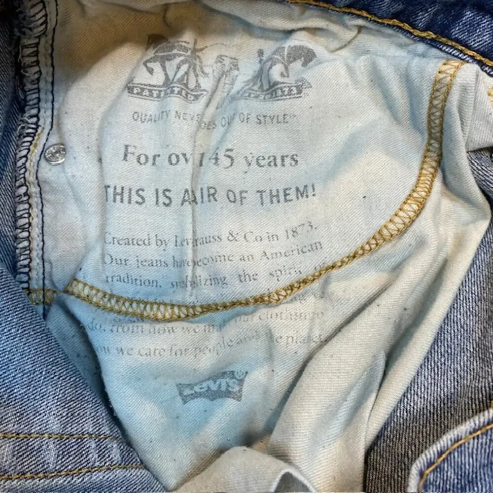 Levis levis 505