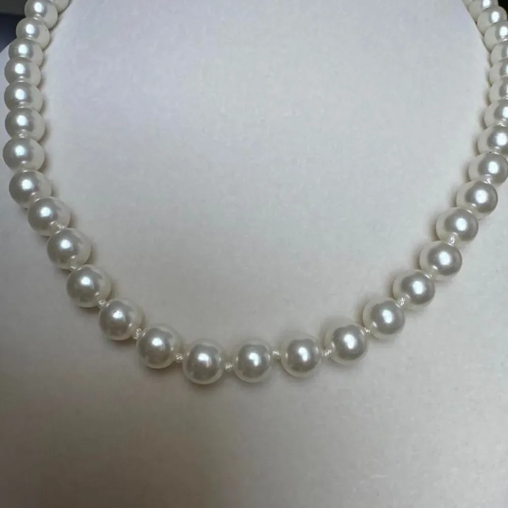 Source Unknown white pearl