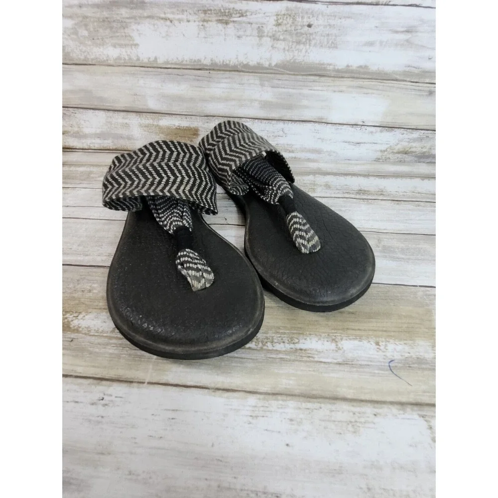 Sanuk yoga sling