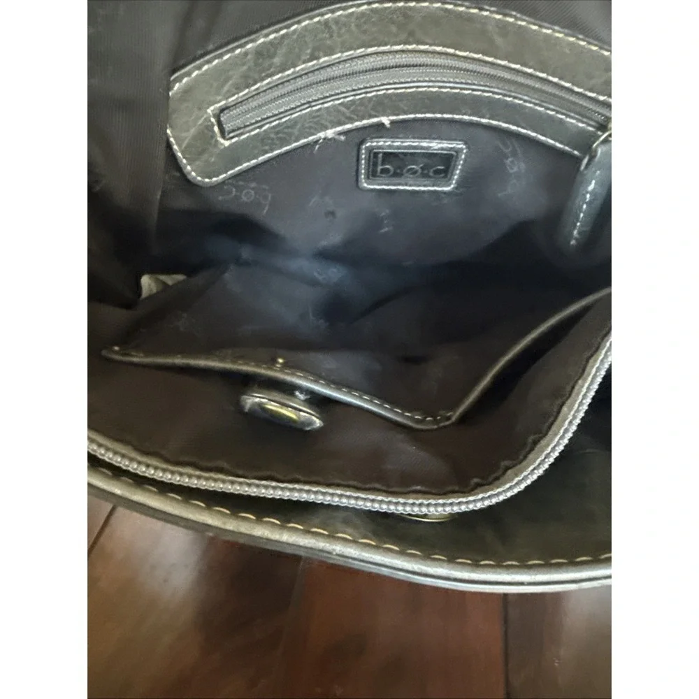 BOC Born Concept‎ Womens Gray Bucket Crossbody Shoulder Bag Zippered Pockets EUC