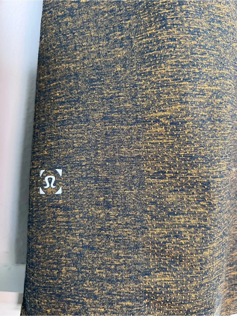 lululemon athletica lightweight crewneck