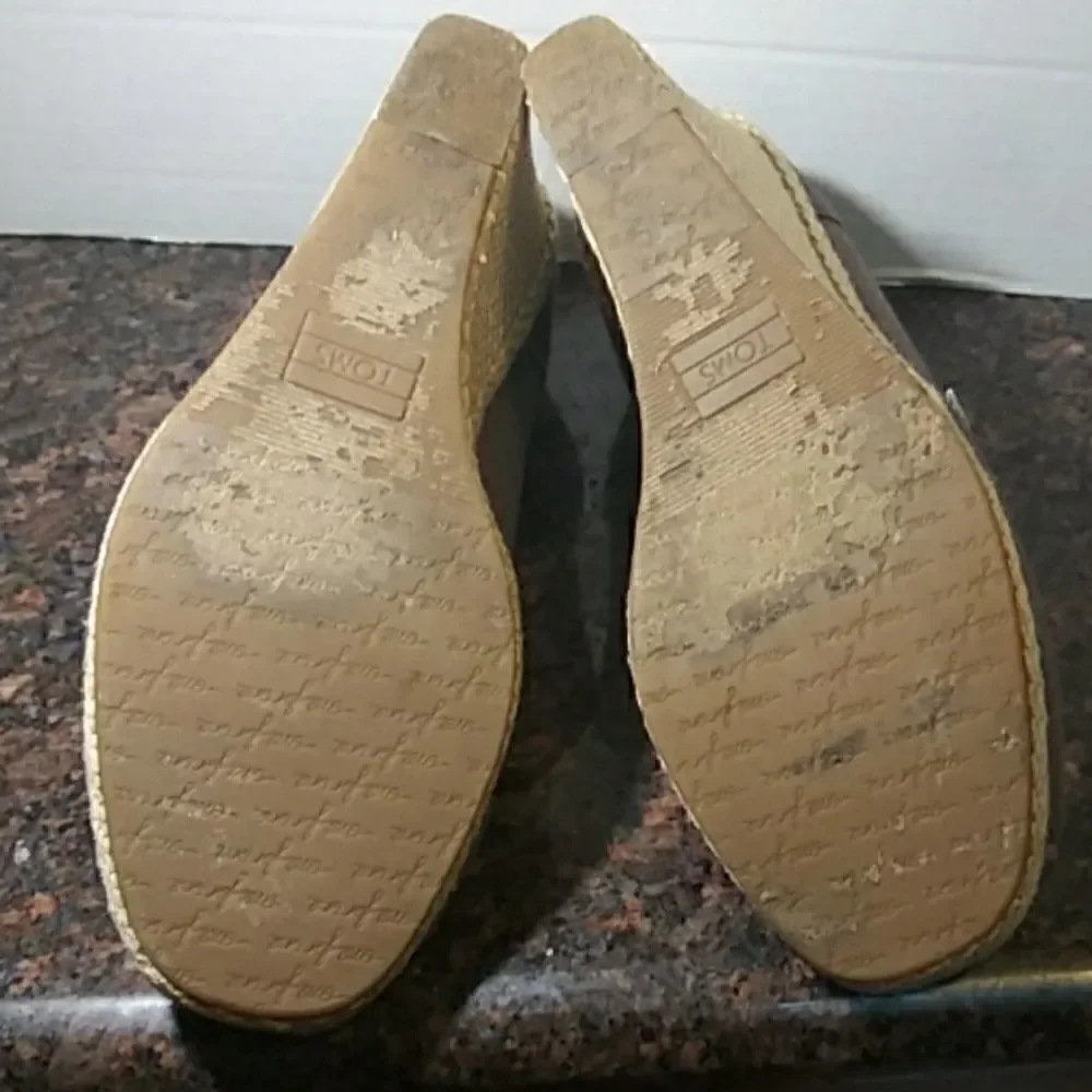 Toms preowned minimal